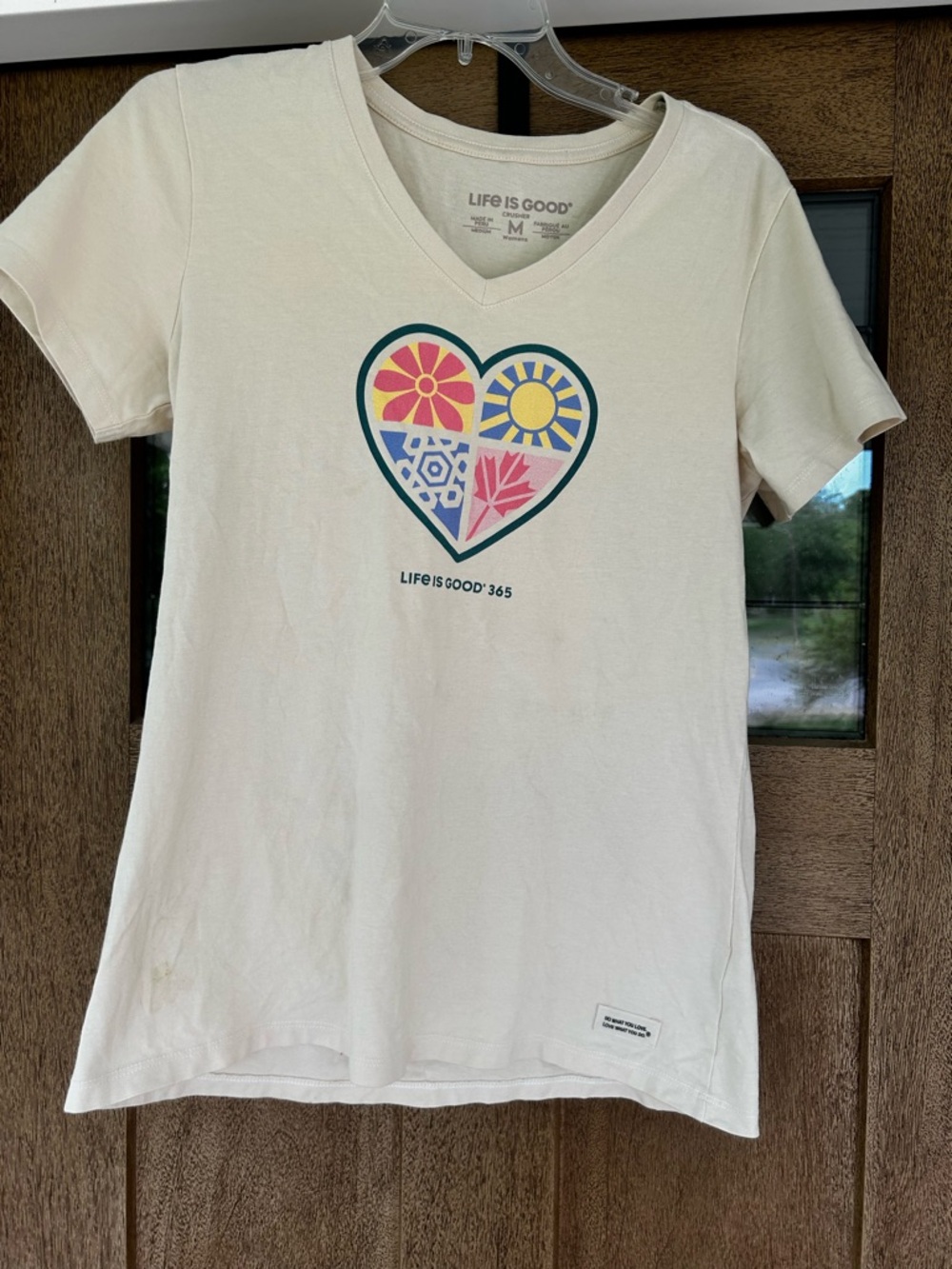Life is Good women’s Cream V-Neck Heart Graphic Tee